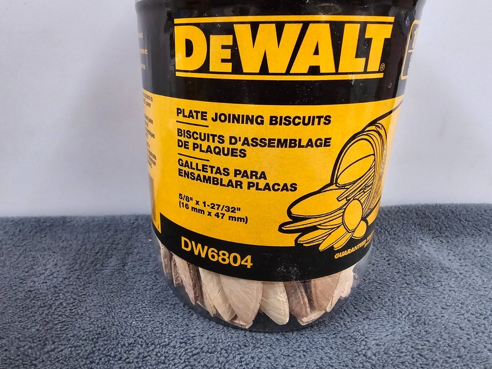 (2) DEWALT DW6804 SIZE 0 PLATE JOINING BISCUITS (150 COUNT)