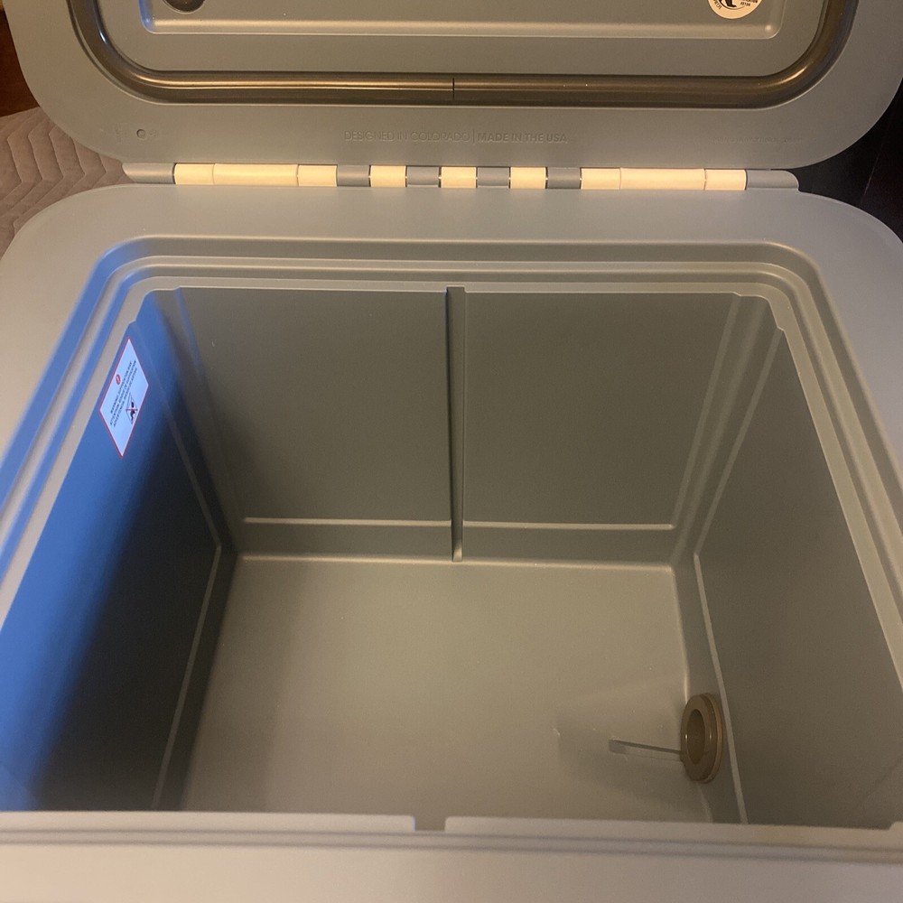 OtterBox - Venture 25-Quart Cooler - White