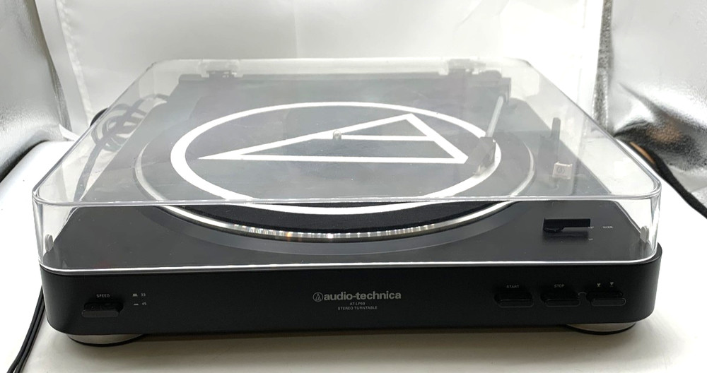Audio-Technica Turntable AT-LP60  READ DESCRIPTION!