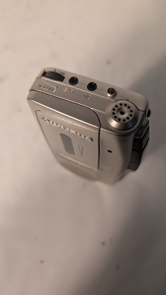 Olympus Pearlcorder S711 Microcassette Voice Recorder . Excellent