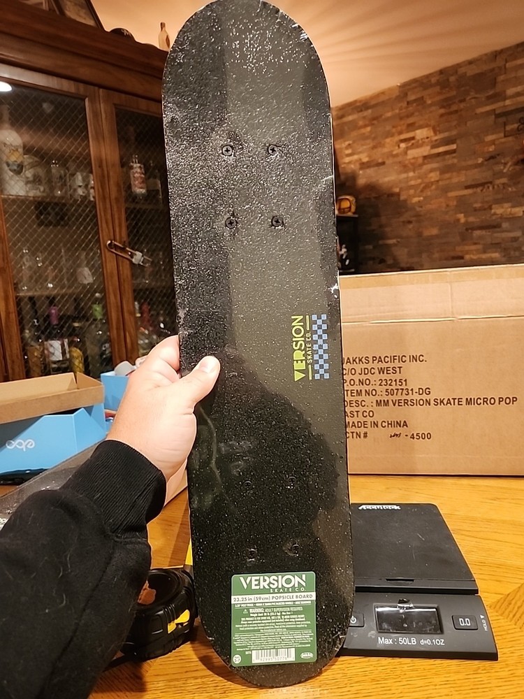 Version popsicle skate board 23 inch New Sealed