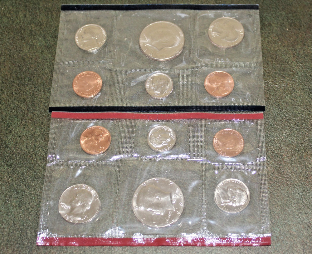 1984 Uncirculated P&D Mint Set in original envelope with COA & Insert