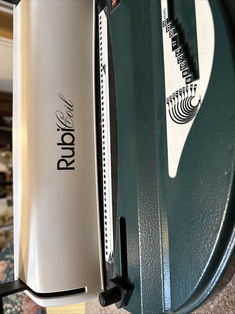 Akiles RubiCoil Coil Binding Machine & Punch ARC-L41