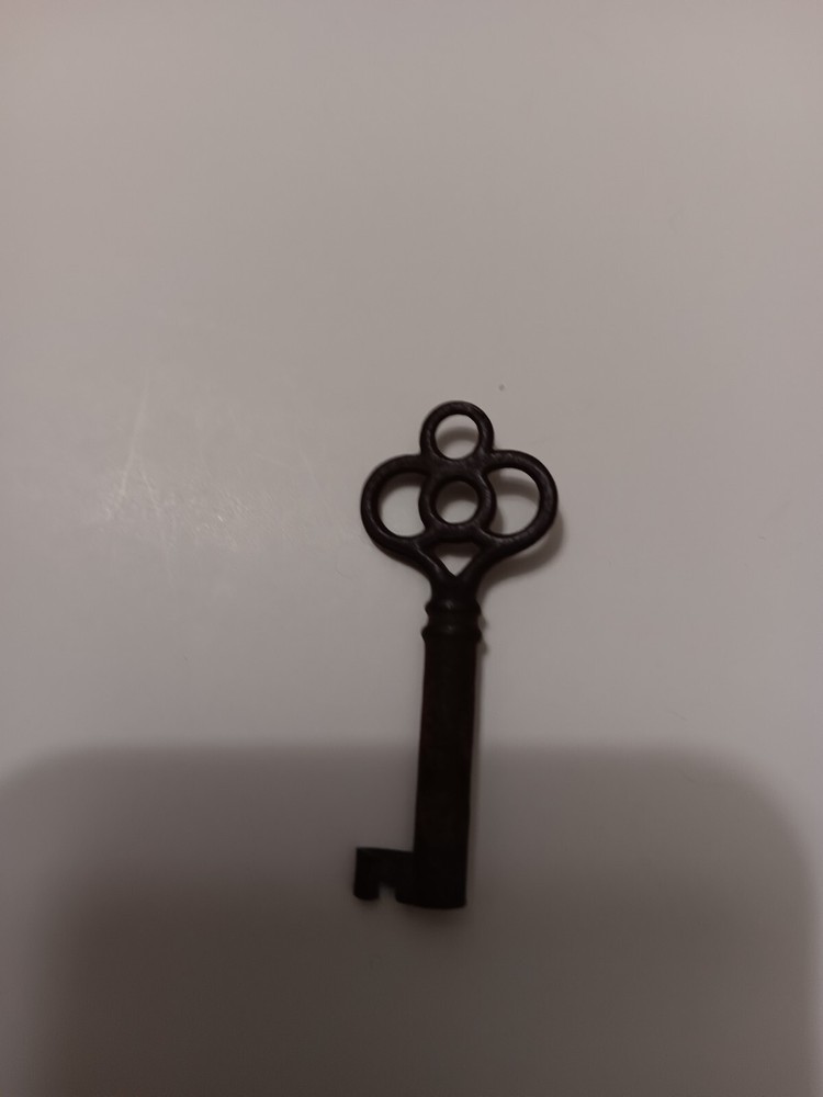barrel key lock cast iron antique