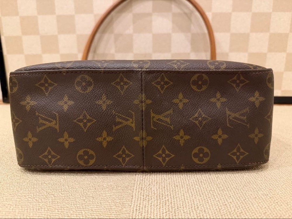 LOUIS VUITTON Looping GM Handbag Monogram