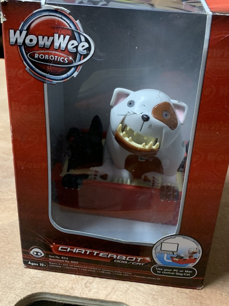 WowWee Robotics 8314 Chatterbot Dog Cat Animated Computer Accessory  New