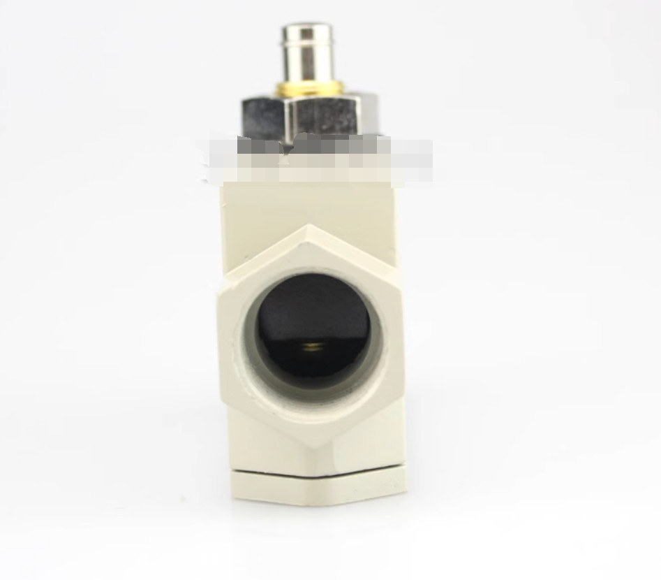 1PC NEW OMRON Limit switch ZE-Q-2 #LL