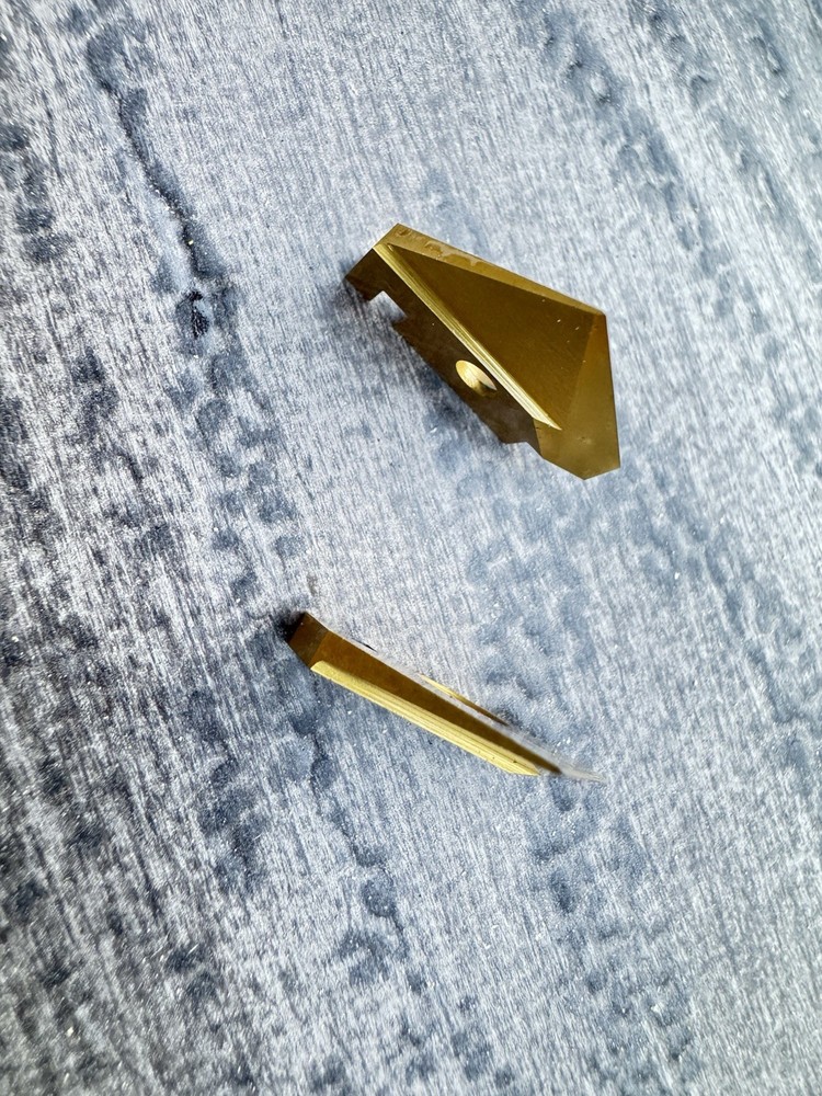 Coaxial wire stripping machine blade