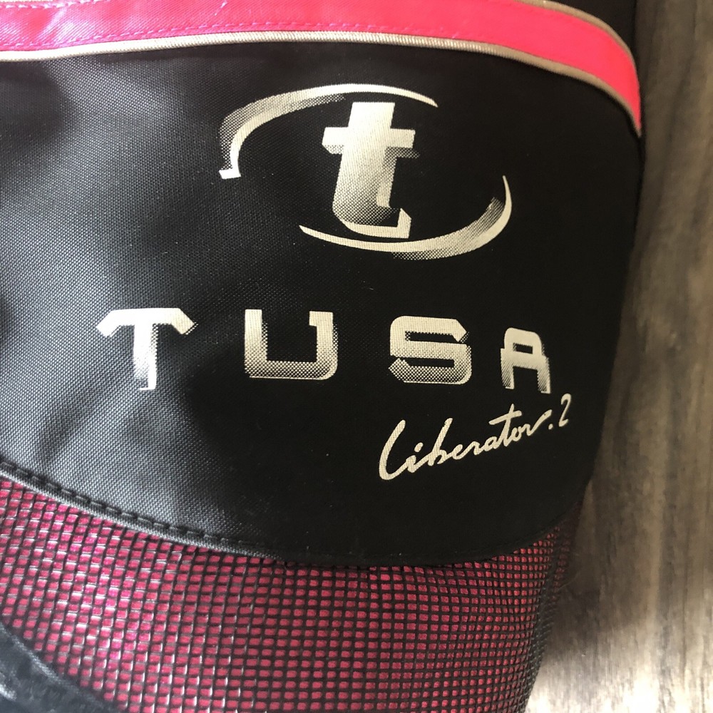 Tusa Dive Vest and Regulator Set