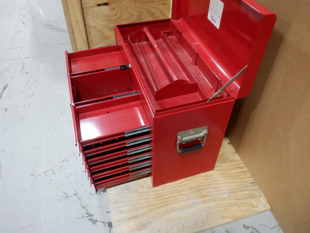 WESTWARD 10 DRAWER TOOLBOX WITH LOCK
