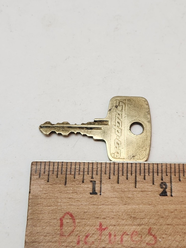 Vintage Snap On Rolling Tool Box Key 7110 Toolbox OEM Original Genuine