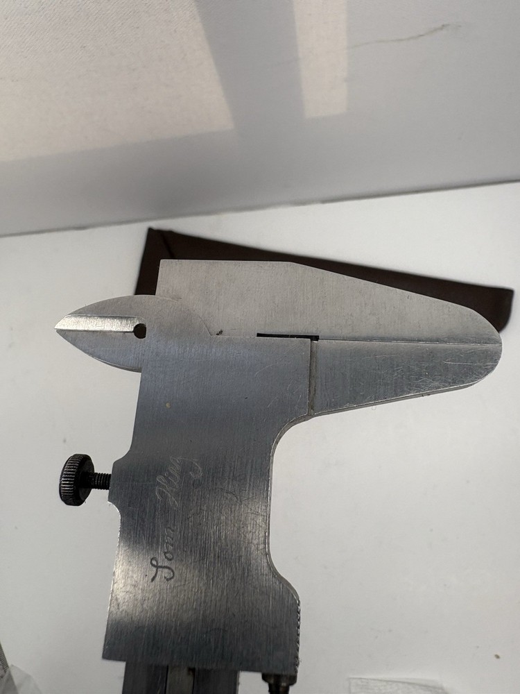 VME Vernier Caliper 7 Inch With Case