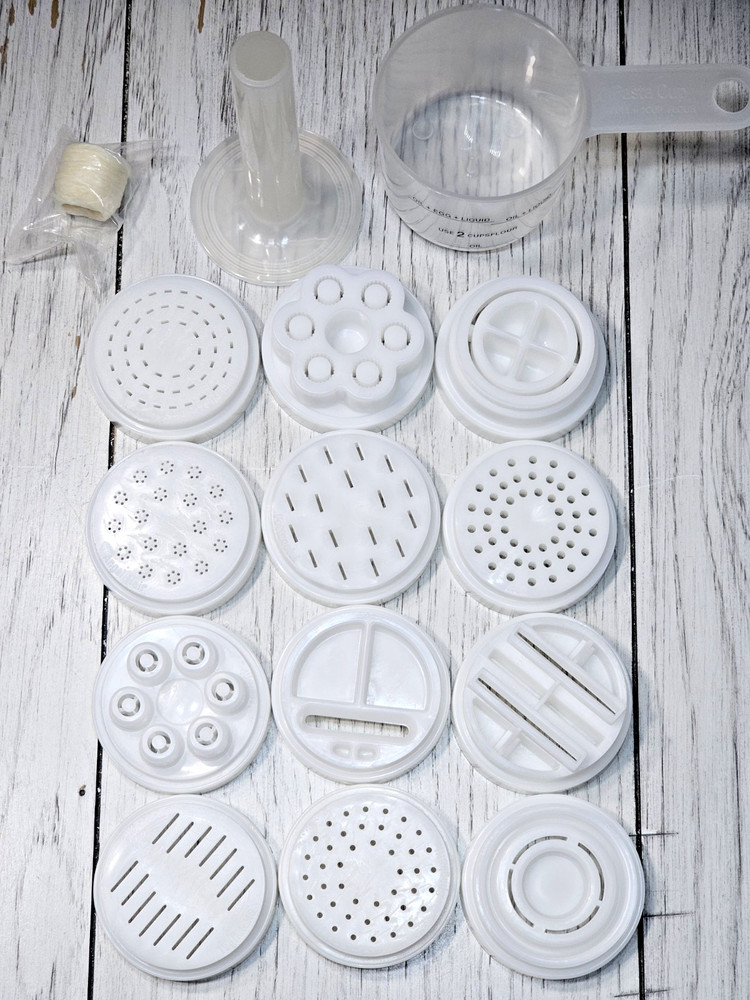 Popeil's P400 Automatic Pasta Maker Machine Multiple Attachments - Tested WORKS