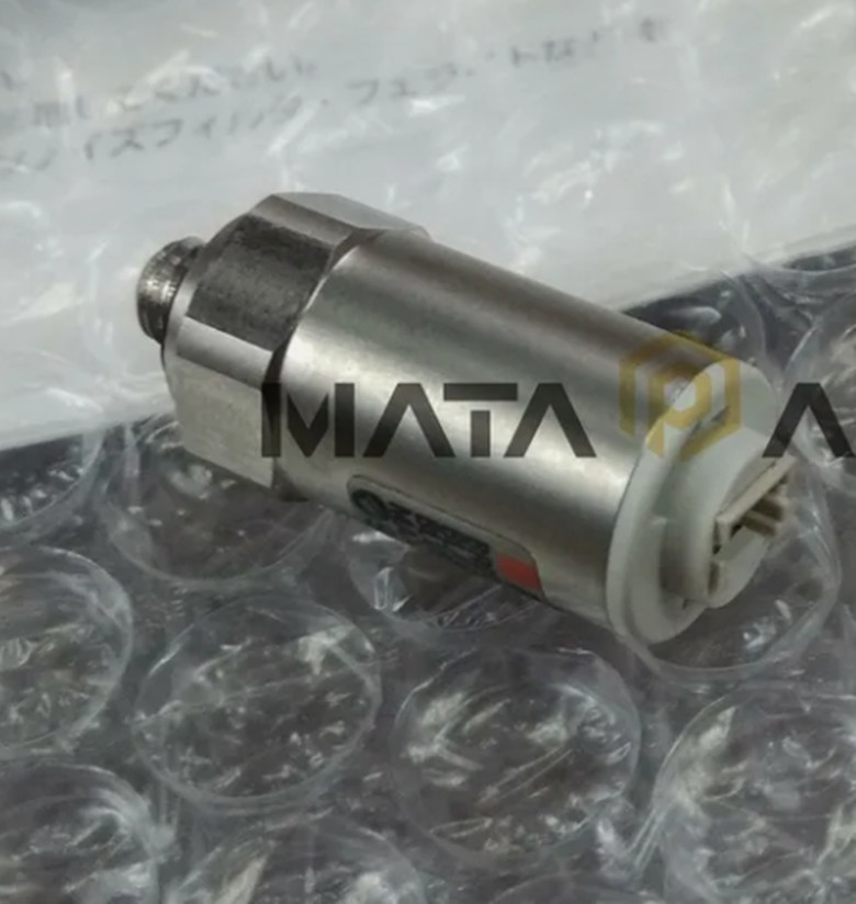 1pcs SMC PSE530-M5 pressure sensor 1.0MPa 12-24VDC