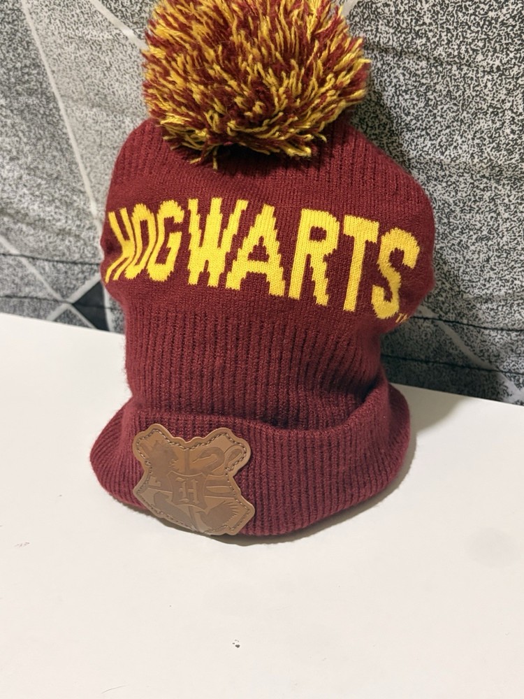 Harry Potter Hogwarts Beanie Winter Hat Used