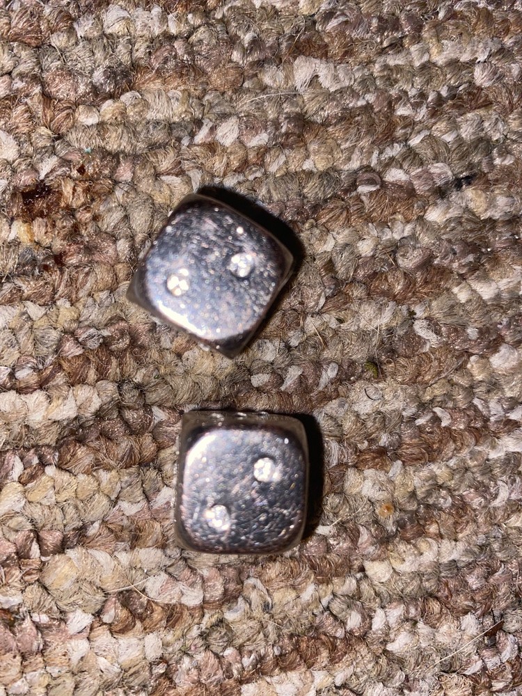 white gold Dice with diamonds
