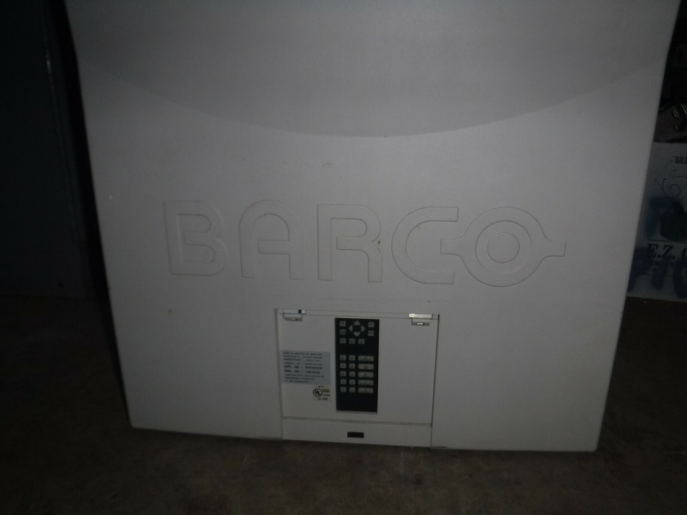 Barco 808s barcographics theater projector