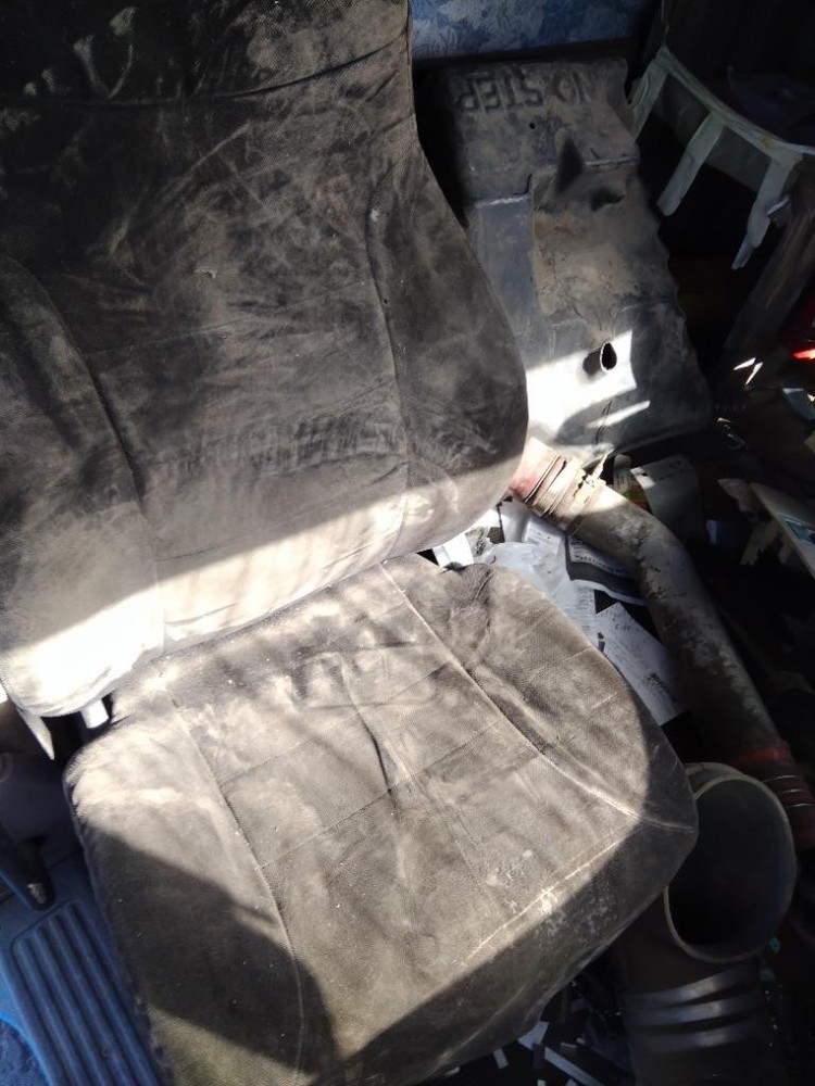 Replaces 2006 PETERBILT 387 FRONT SEAT , CO