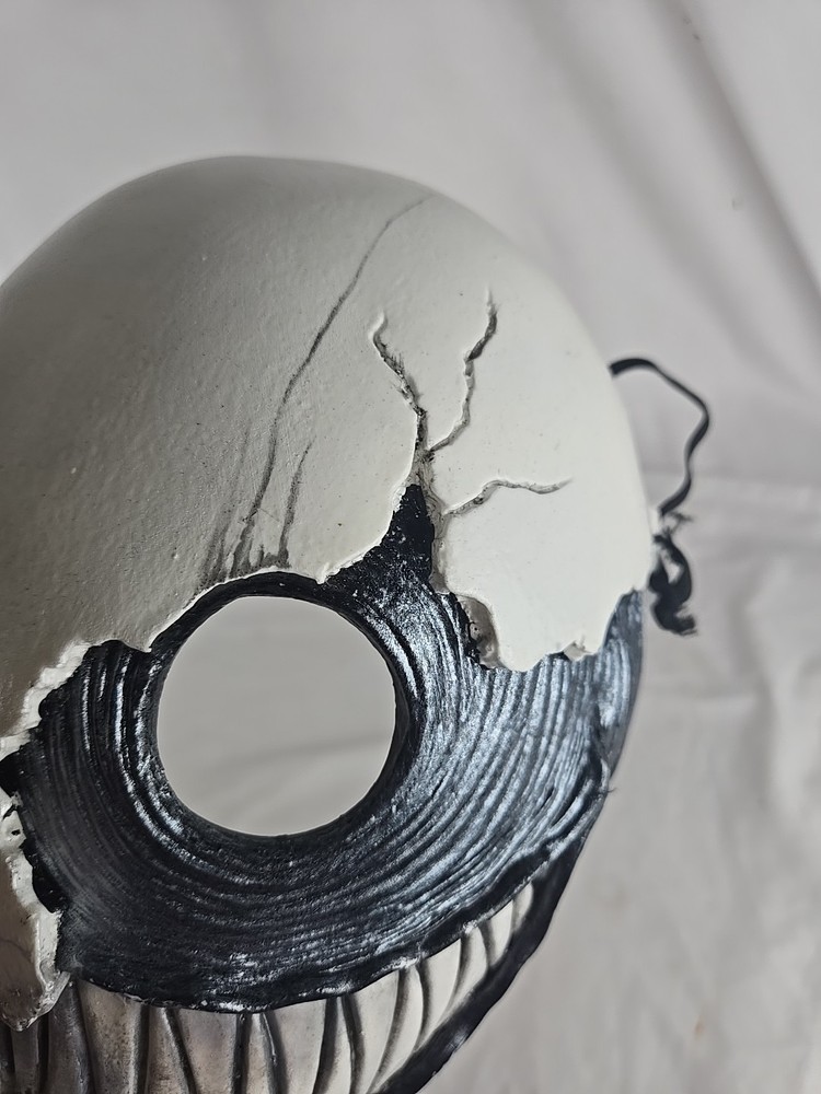 Smile version 2: Resin cast mask Used