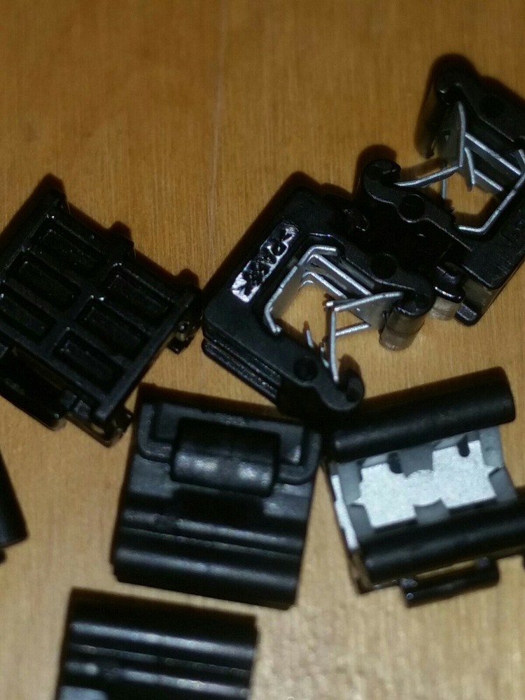 10 pcs Edge Zip Tie Wire Cable Clips (Edge - parallel, Side - along)◇156-00592