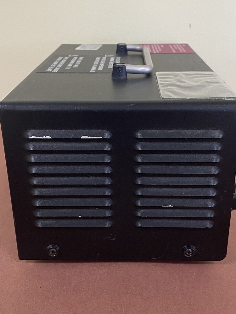 BFW Maxenon MID 1810 Light Source. Runs But No Bulb.