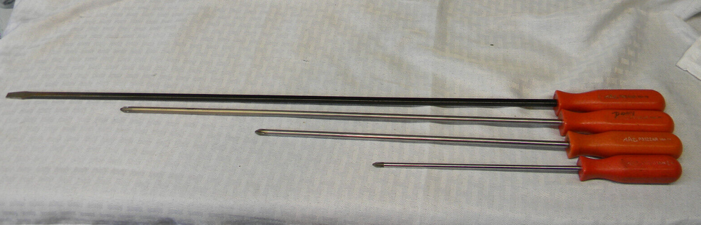 MAC TOOLS 4PC RED HARD HANDLE LONG MIXED SCREWDRIVER SET 8", 12", 18", 24"