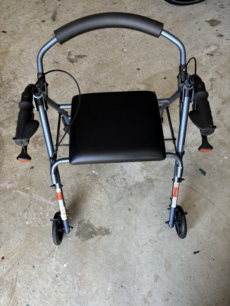 Nova Folding Rollator Walker Lightly Used Excellent Condition!