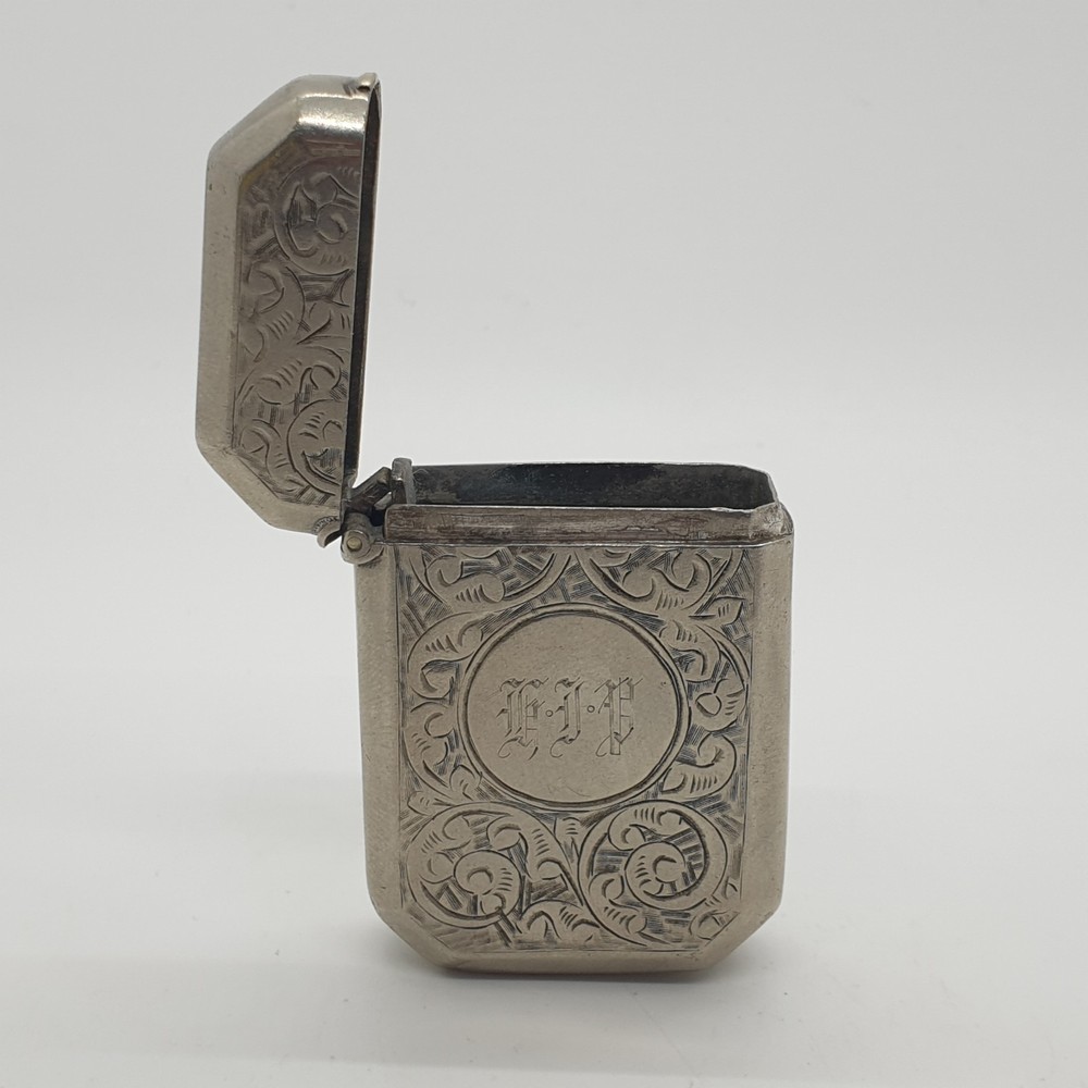 Silver-Plated Vesta Case Match Holder AE1