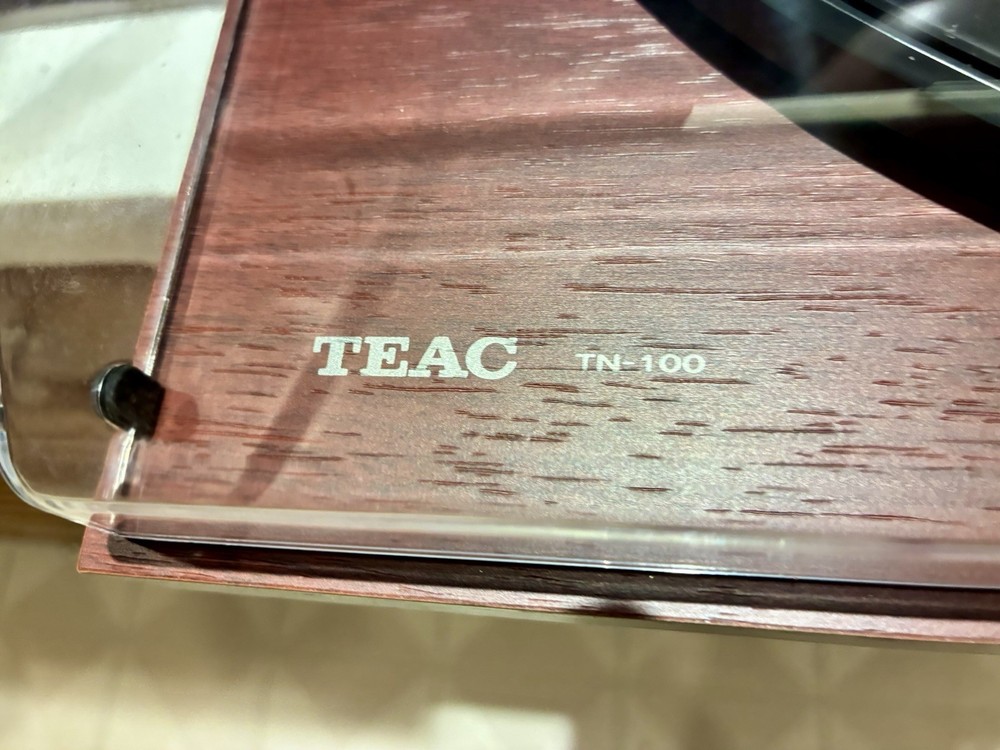 TEAC TN-100 Turntable Record Player Direct Drive