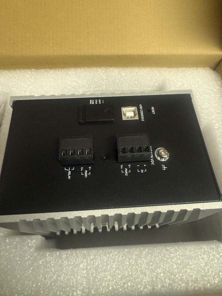 Moxa EtherDevice Switch EDS 518E 4GTXSFP-T V2.1.0 Switch