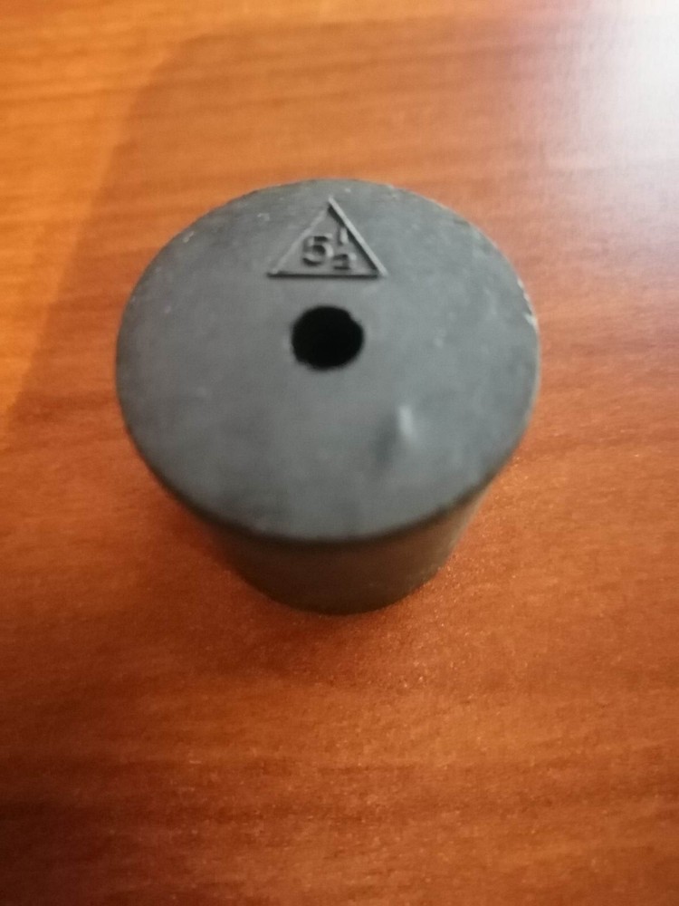 1 hole #5.5 rubber stopper