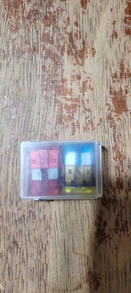 Emergency Auto Safety Kit