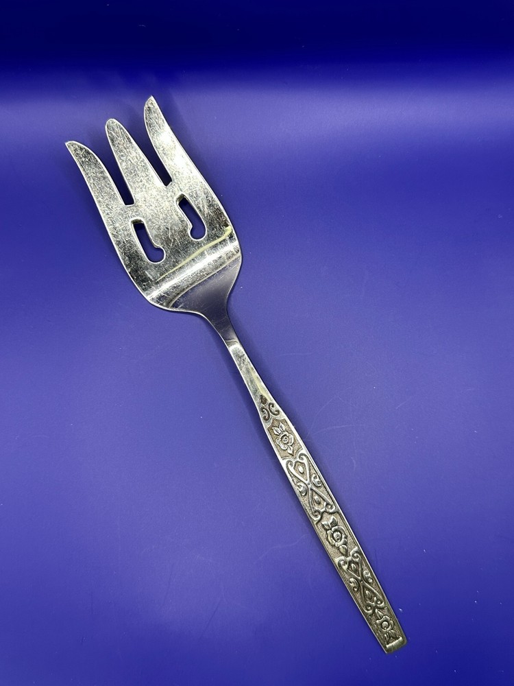 Oneida Ltd Stainless Latin Quarter Meat Fork 8.25"