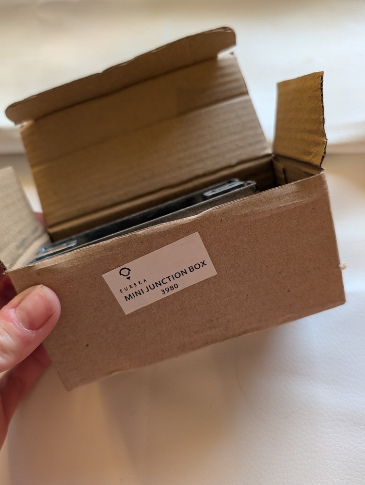 Eureka Mini Junction Box 3980