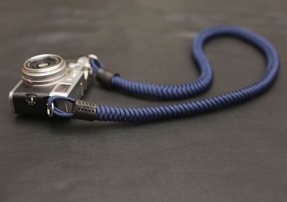 Navy blue hand knitting decompression camera strap