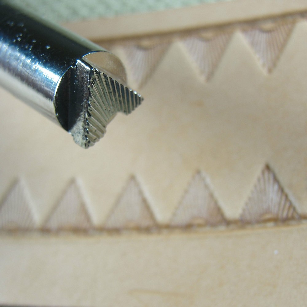 Leather Stamping Tool - #G614 Triangle Border Stamp