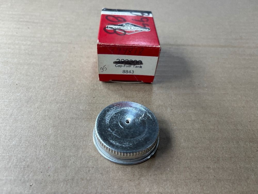 Briggs & Stratton 392300 CAP TANK ASSY
