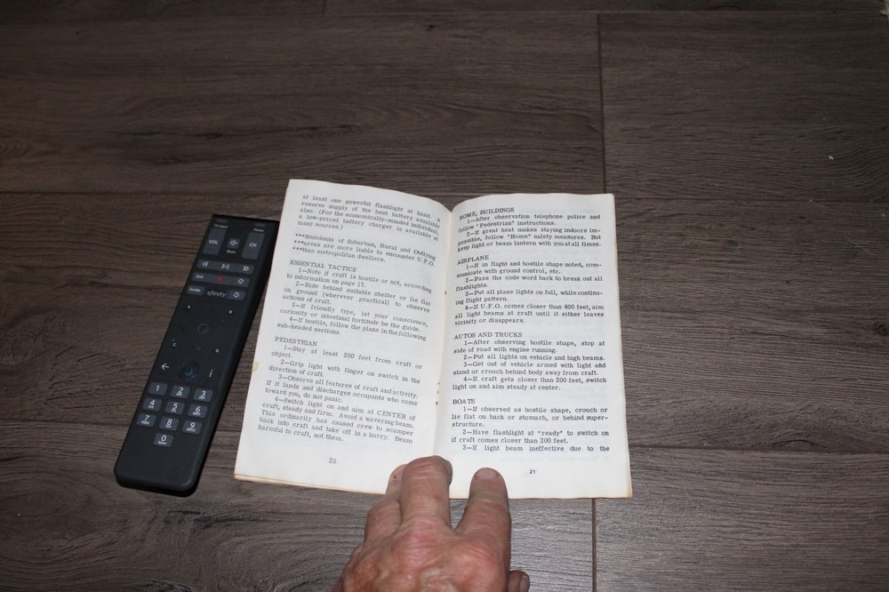 UFO Manual by Michael Campione 1973 3rd edition booklet NOTE