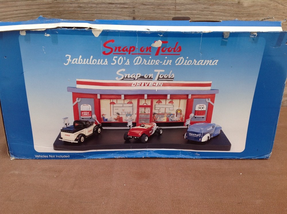 Snap-On Tools Fabulous 50's Drive-In Diorama