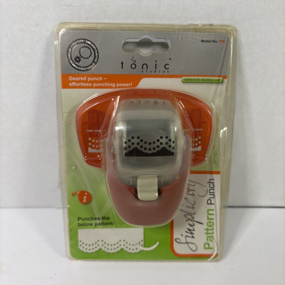 Tonic Studios Simplicity Pattern Paper Punch Doty Dot Lace Trim