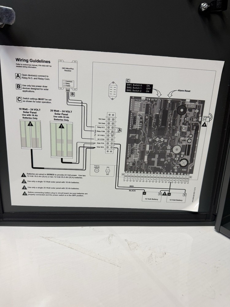 Doorking 4302-114 Solar Control Box