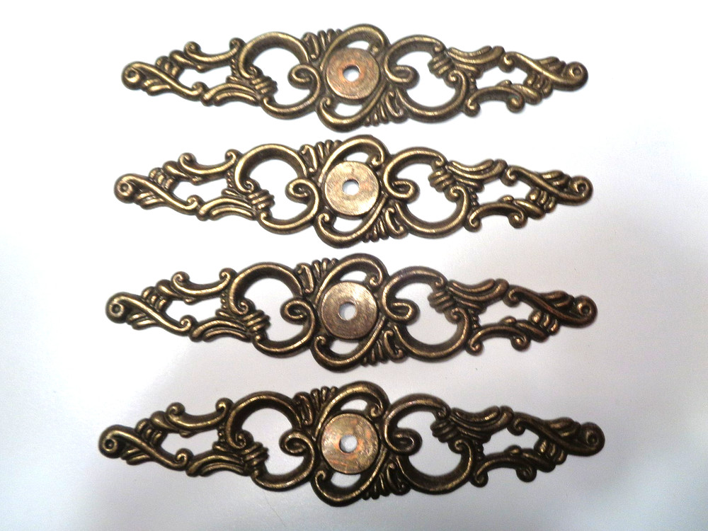 VINTAGE ORNATE BRASS CABINET/DRAWER PULL BACKPLATES