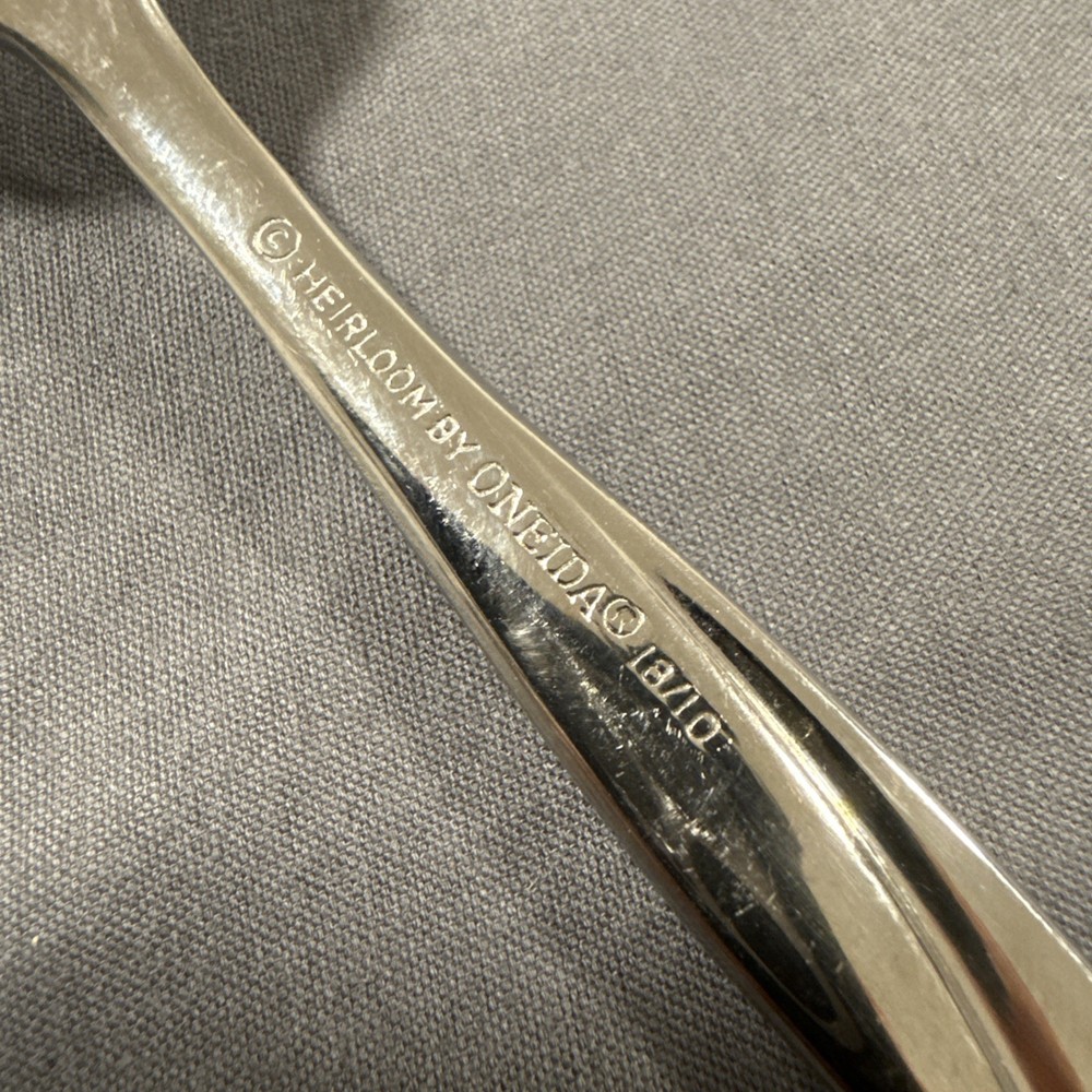 Oneida SATIN AQUARIUS Set 2 Dinner Fork Stainless 18/10 Silverware Flatware