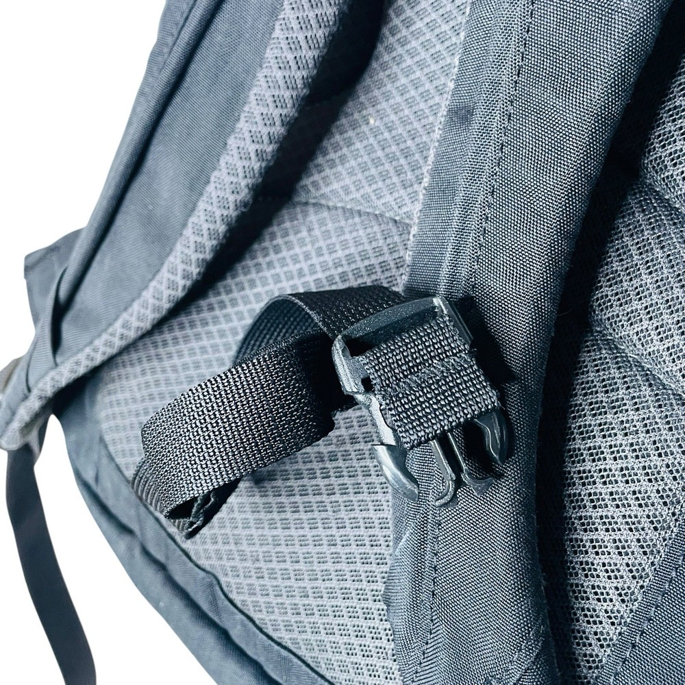 Patagonia Refugio 28L Backpack Black PROCORE Logo Urban Outdoor Solid Built