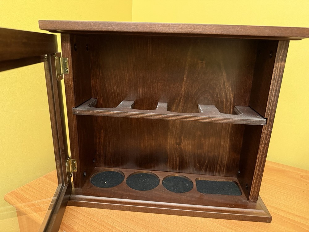 THE SMALL BATCH Kentucky BOURBON COLLECTION - 4 BOTTLE DISPLAY CABINET WITH KEY