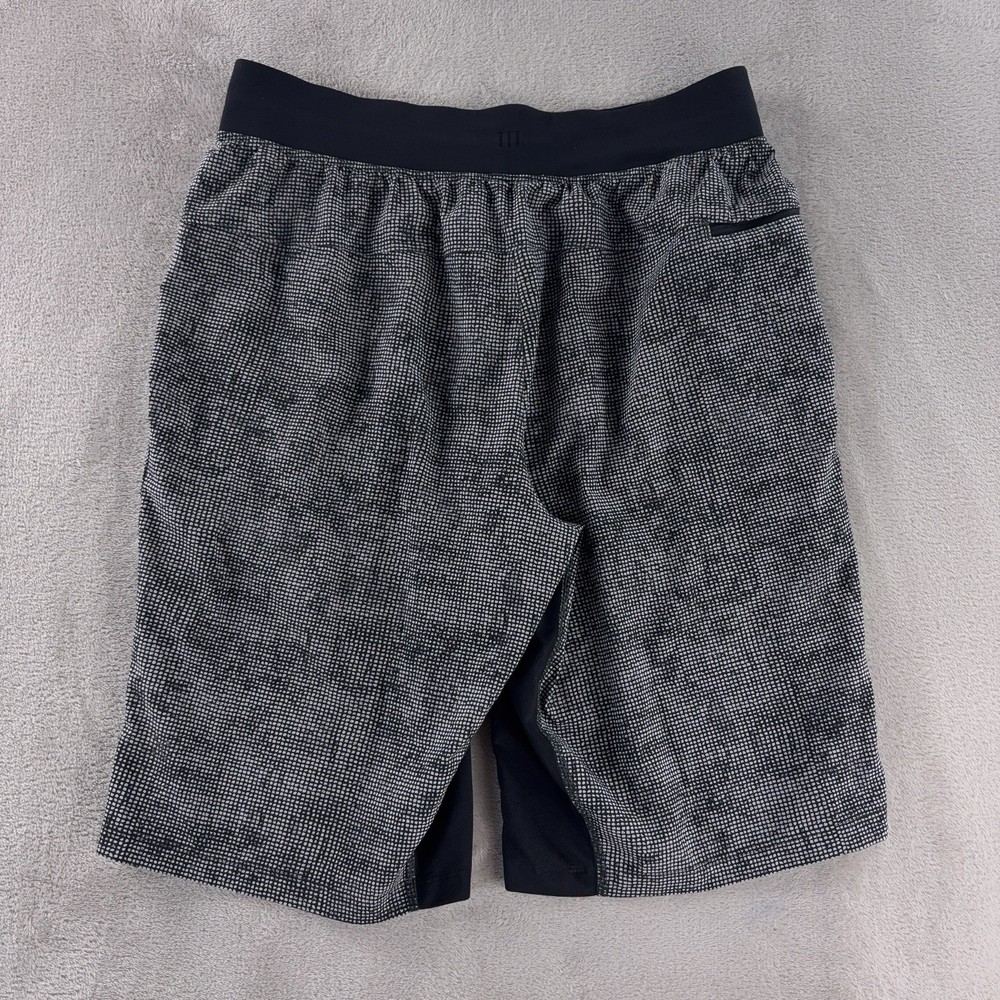 Lululemon T.H.E. Shorts Mens Size Medium Black Gray Pattern Drawstring Gym