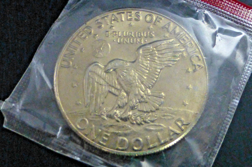 1977-D Eisenhower Dollar Unc