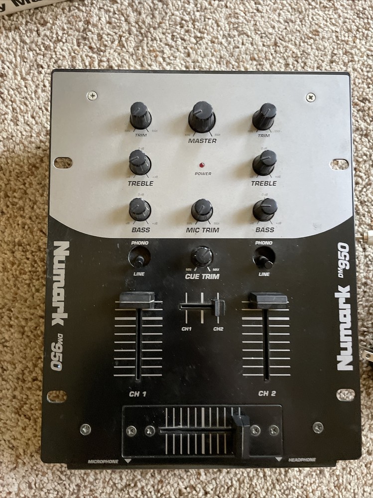 NUMARK DM-950 DJ MIXER