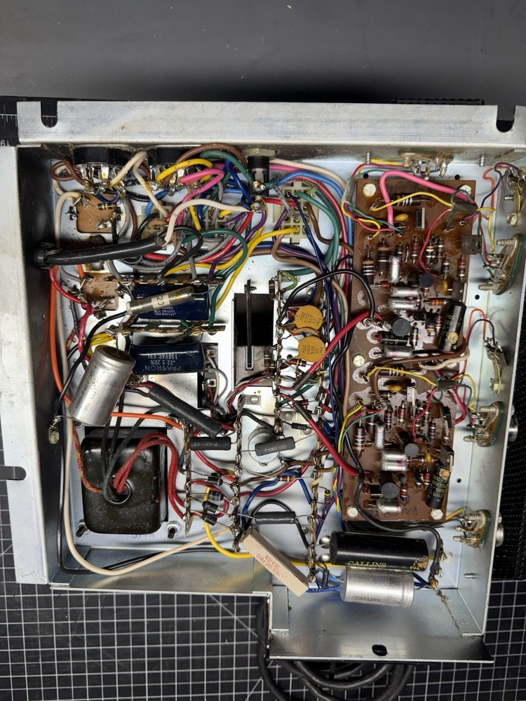 lowery solid state amplifier With Petal