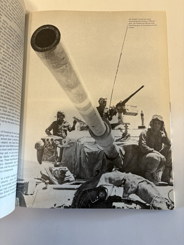 How Weapons Work Edited By Christopher Chant - Hardback Book
